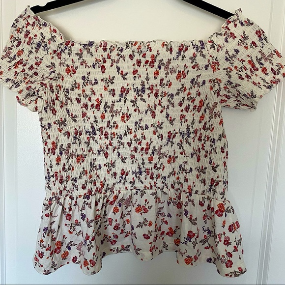 NWT American Eagle Floral Smocked Peplum Off Shoulder Top - SIZE M - Picture 5 of 5